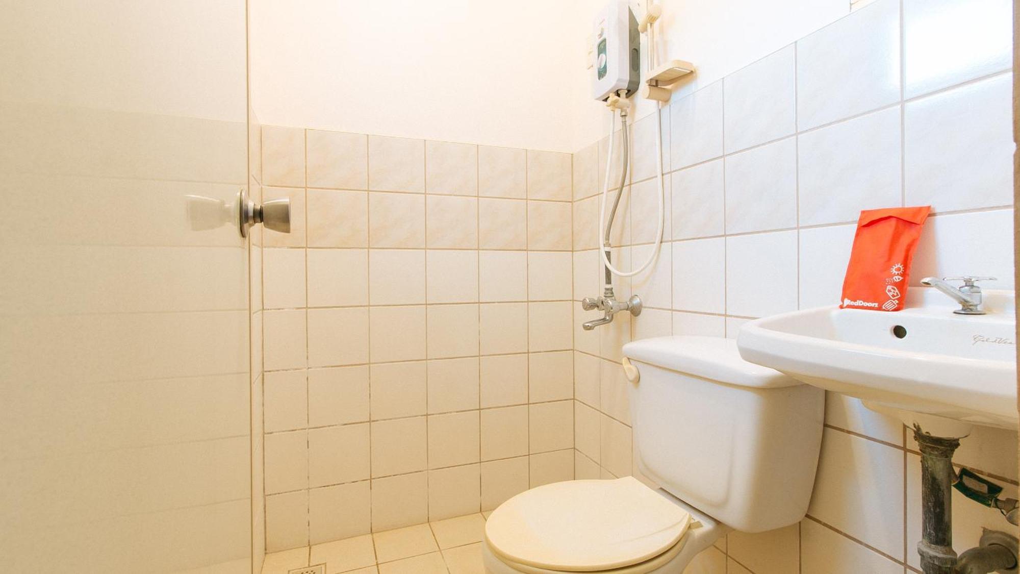 Reddoorz At David'S Travellers Inn Cavite General Trias  Ngoại thất bức ảnh